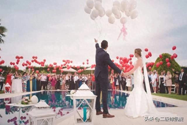 姐姐结婚6岁妹妹致辞 姐姐婚礼上泪目不已