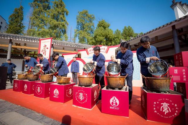 湖北一中药馆创意搭配推出中药咖啡：梨膏美式、陈皮拿铁
