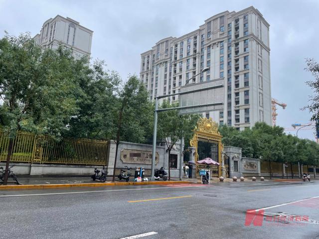 降价700万急售！北京挂牌多套5000万元+二手豪宅，有业主称“中介天天打电话让降价”
