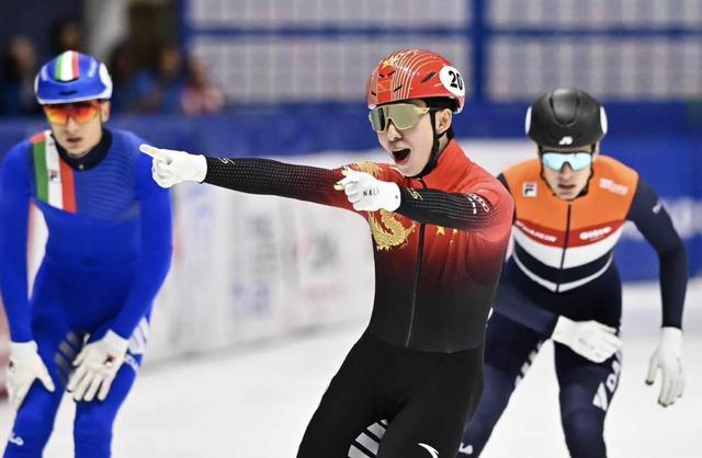 4金1银1铜！中国短道速滑队世界杯表现如何？稳健表现实力强大！
