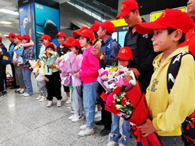 28名孩子赴河南治疗 免费进行“修心” 手术！