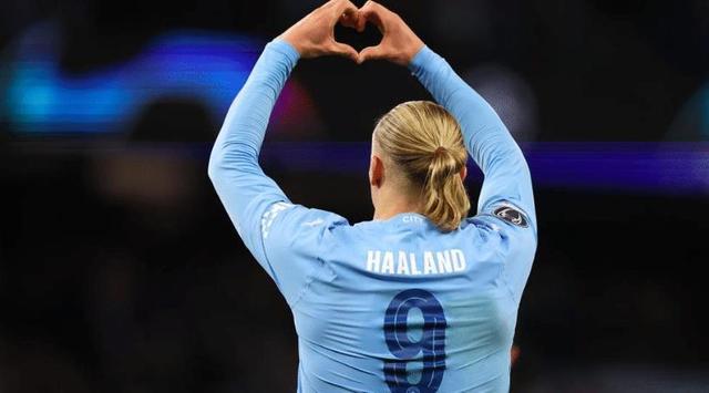 曼城3-0欧冠四连胜提前出线:哈兰德双响 福登破门丝滑滑跪庆祝!