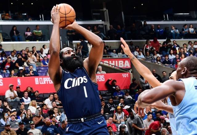 哈登亮相快船主场未获热烈欢呼 正负值-28全队最差