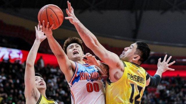 对裁判的判罚提出了质疑!阿的江因赛后评论裁判被罚2万元