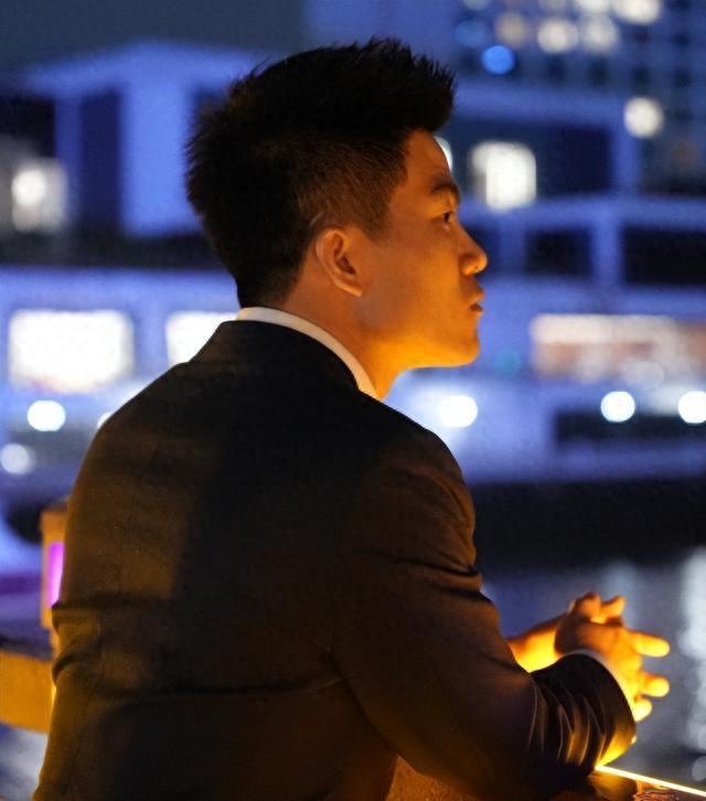 李国庆喊话俞敏洪保护好董宇辉：你不保护好，我可下手了！