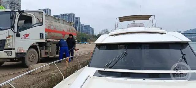 博主开游艇回家过年遇上堵船，航行总费用在3万元左右