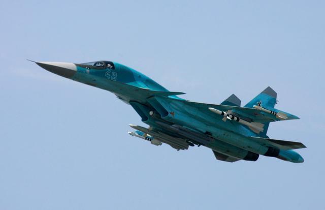 俄媒：俄军在乌使用新型“神奇炸弹” 不仅可以由战机投掷 还能用火箭炮发射