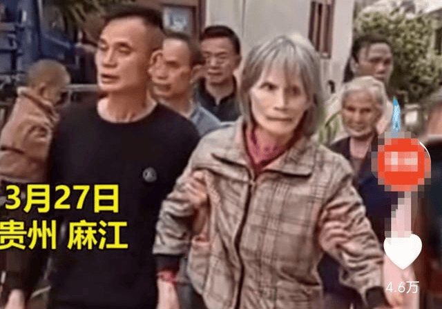 头发比妈妈还白！被拐33年牙齿快掉光女子经历了什么