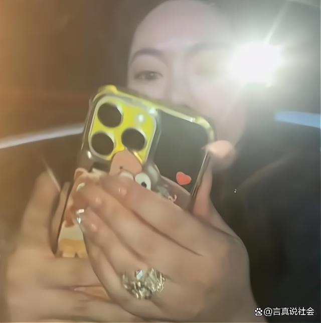 车辆发生剐蹭女子叫嚣自己老公是国足 撒泼耍横引争议