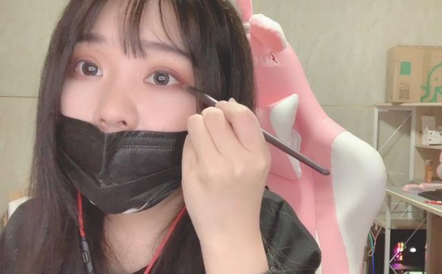 自陈少杰被捕后,包括小团团,pdd,孙悟空,大司马在内的多个头部主播均