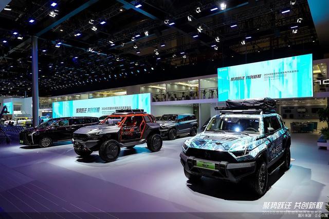 加速转型升级 东风汽车携全系自主新能源车亮相北京车展
