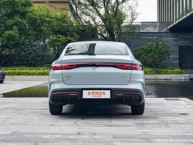 北京车展盘点：4款热门新能源轿车，重塑市场格局