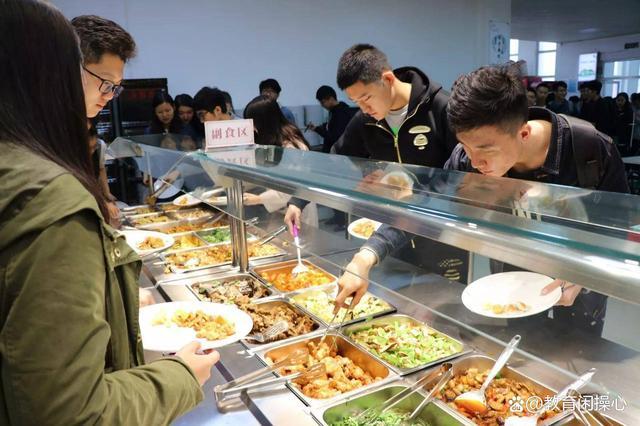 博主连云港遇鬼秤 疑遭市场方抢手机