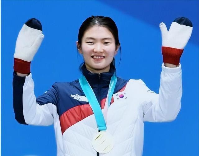 韩国20岁选美冠军曾在上海生活17年 冰雪女王的坚韧重生