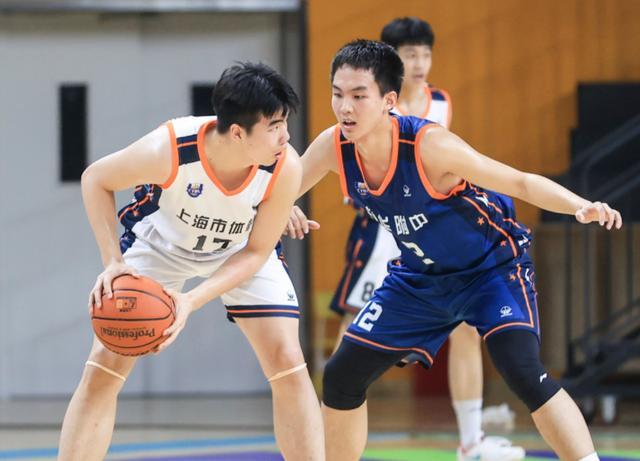 夺冠 MVP！中国男篮14岁1米97天才崛起 未来之星闪耀赛场