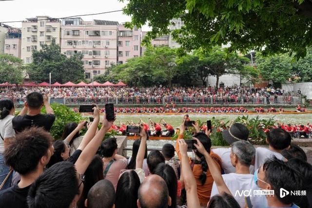 直击各地端午龙舟赛 车陂盛会上演速度与激情