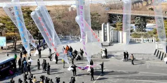 韩军回应为何不击落朝鲜垃圾气球 心理战升级加剧紧张态势