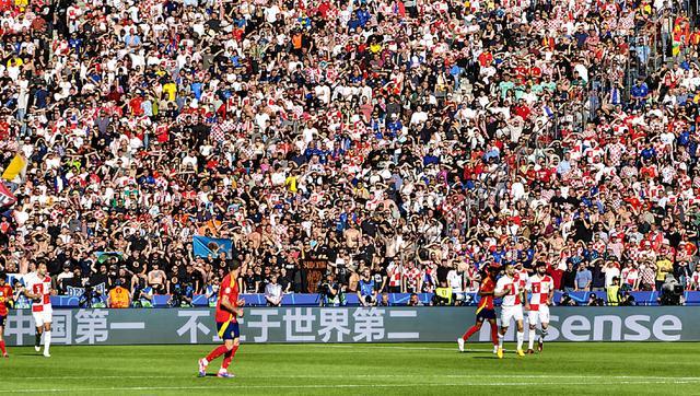 3-0！西班牙队横扫世界杯季军，韩乔生由衷盛赞，有望重塑辉煌 天才小将创历史