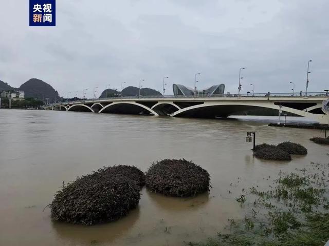 桂林遭遇特大暴雨：多地洪水预警，防汛应急响应升级