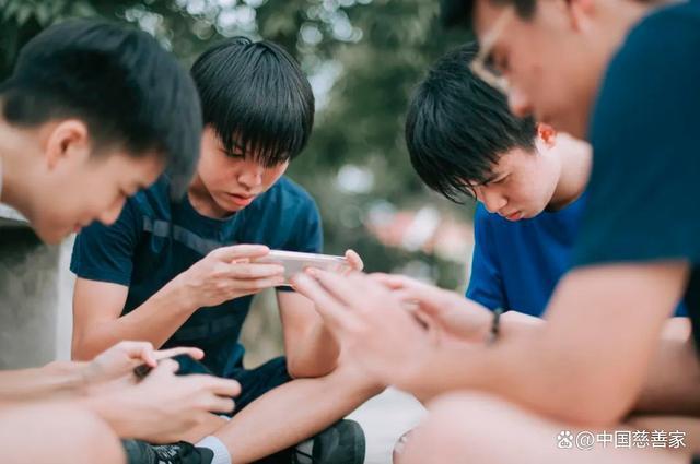 12岁孩子充值12万怪家长还是游戏公司