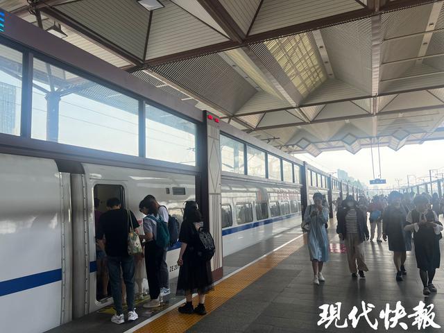 长三角首例！苏州火车站台装上了安全门，你体验过吗？