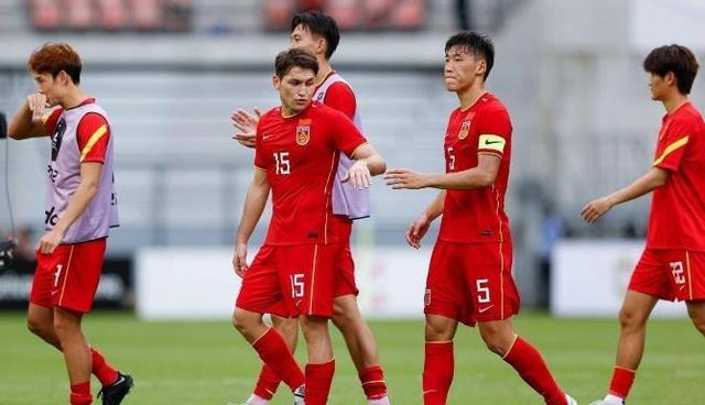 创造历史！中国男足00后王牌正式签约五大联赛球队