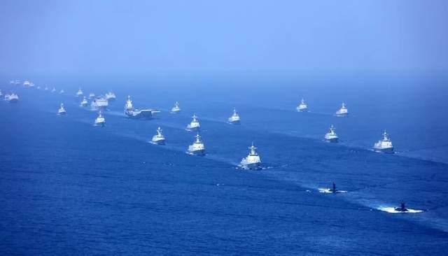 外媒:山东舰航母抵达菲律宾附近海域，展示海防实力