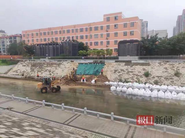郑州金水河护坡塌方：曾投资25亿整治