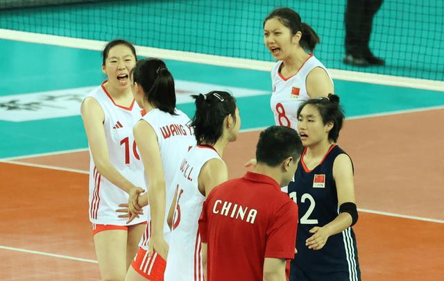 3-2！国青女排五局险胜日本队 时隔8年重夺亚青赛冠军