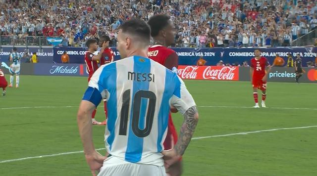 阿根廷进决赛后梅西平静叉腰站立 决赛静待王者对决