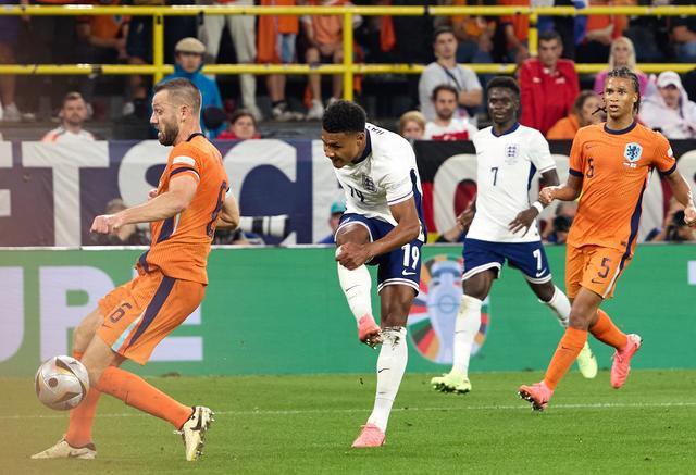逆转+补时绝杀！英格兰2-1荷兰再进决赛