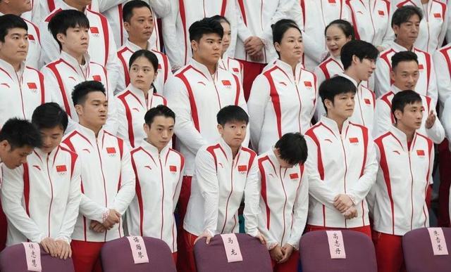 马龙c位彰显地位：国乒传奇备战奥运金牌征程