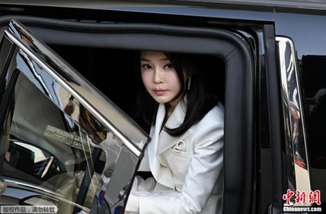 韩国第一夫人被传唤调查 涉嫌股价操纵及违规收礼
