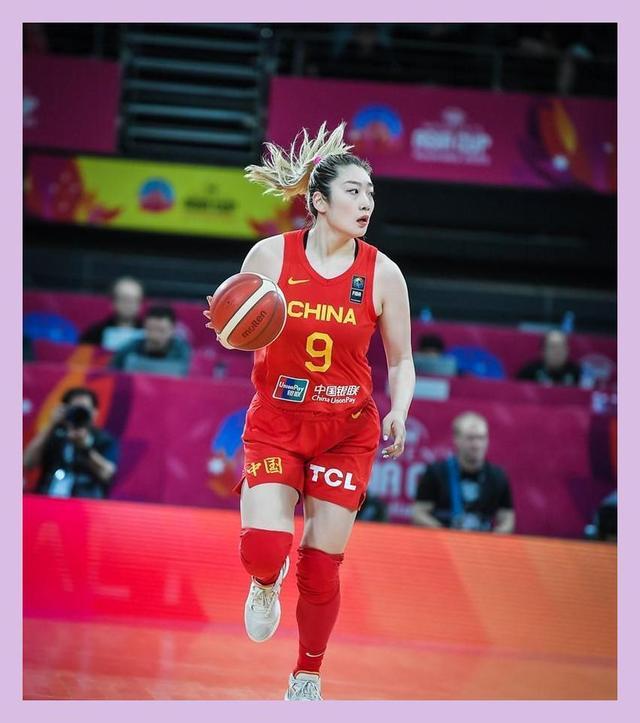 媒体人：中国女篮外线防守太差了，奥运备战警钟敲响