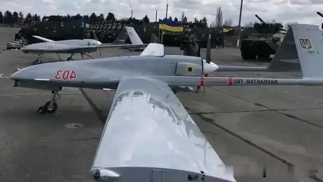 防空不空！乌军无人机低空突袭俄机场，不料被凌空打爆