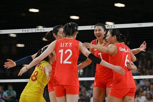 中国女排3-2胜美国 迎小组赛开门红