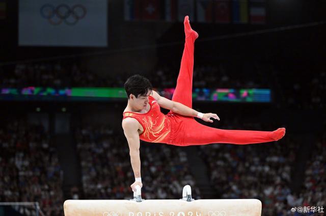 男子体操全能:中国收获一银一铜，张博恒肖若腾巴黎夺牌