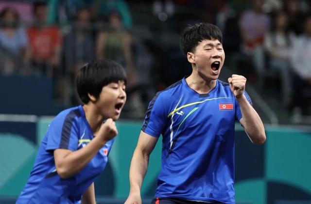 中朝韩选手罕见合影在韩国“刷屏” 朝鲜乒乓黑马引关注