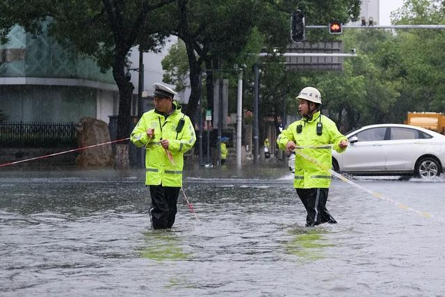 多地强对流 暴雨！中央气象台双预警齐发