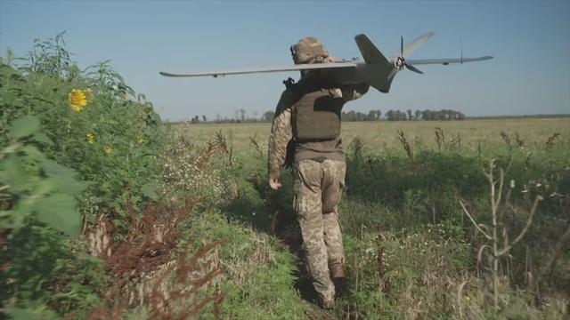 乌军用无人机袭击俄4个军用机场 行动旨在瘫痪俄空袭能力