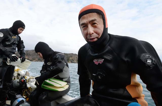 日本男子潜水10余年寻妻子遗体