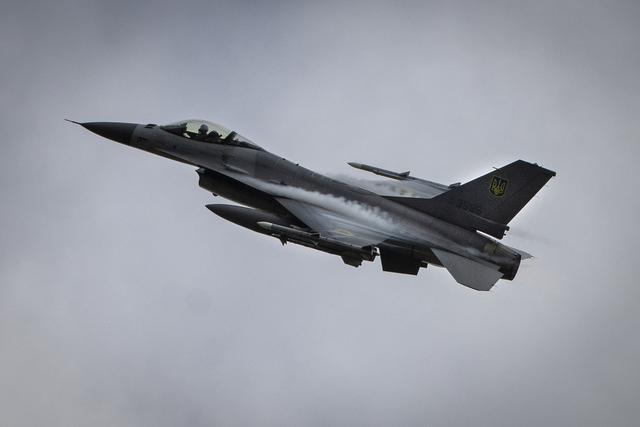 乌F-16战机坠毁系友军误击？美方回应