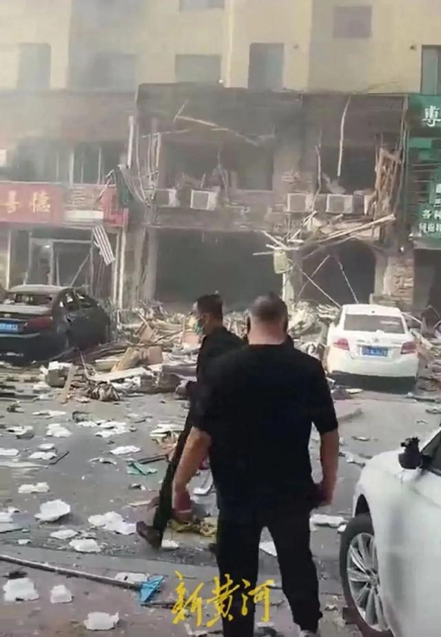 辽宁一门面房爆炸致4伤：液化气罐泄漏闪爆