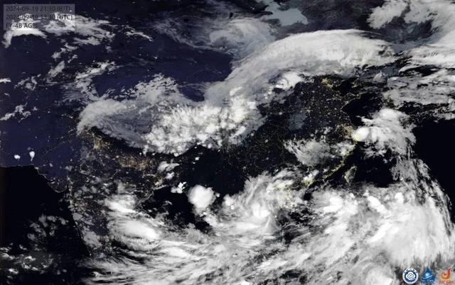 普拉桑&quot;二登上海：风雨再袭华东沿海