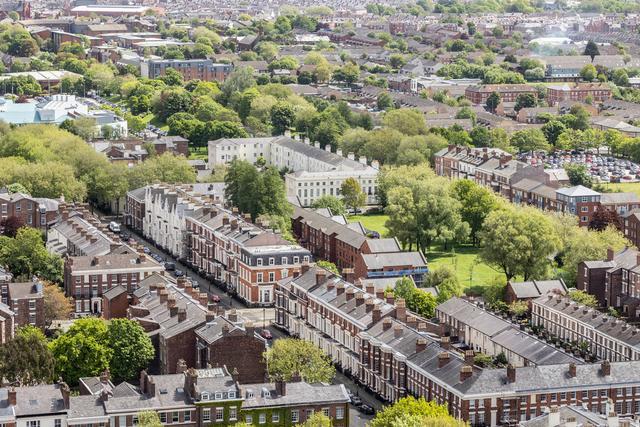 英媒：近70万套房屋空置，英国仍陷“住房危机” 空置房成难题