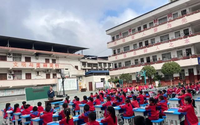 医保催缴不能与学生受教育权挂钩