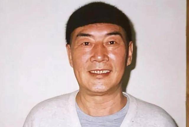 回顾演员杜雨露：葬礼仅6人参加，临终留给妻子11字遗言让人泪目 坚韧精神永存心间