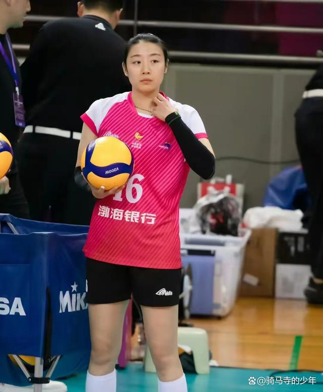 天津女排3-0战胜福建女排 网口优势明显