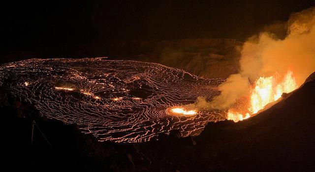 夏威夷火山喷发释放大量二氧化硫