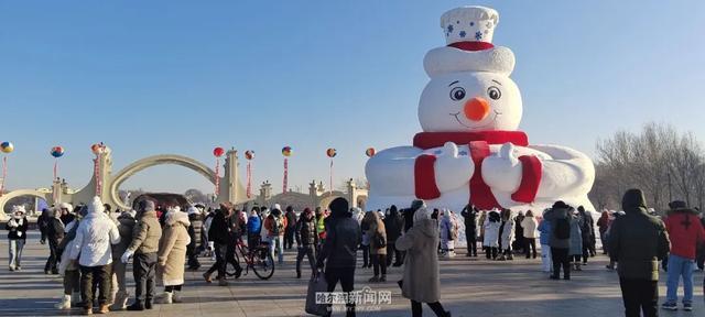 哈尔滨位居全国元旦旅游目的地之首 冰雪游热度攀升